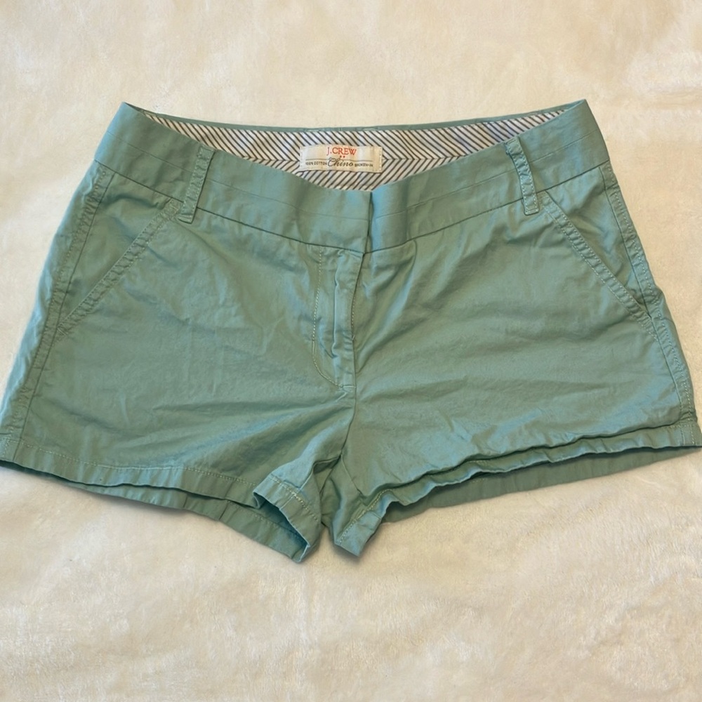 J. CREW BROKEN IN CHINO SHORTS